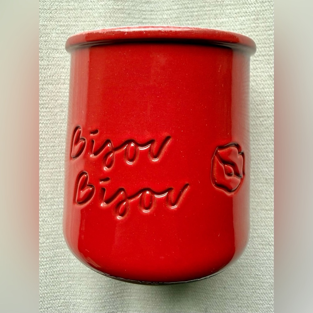 RED LIMITED EDITION BISOU BISOU LA FERMIERE POT - MOUSSE CANDLE PLANTS CUSTARD